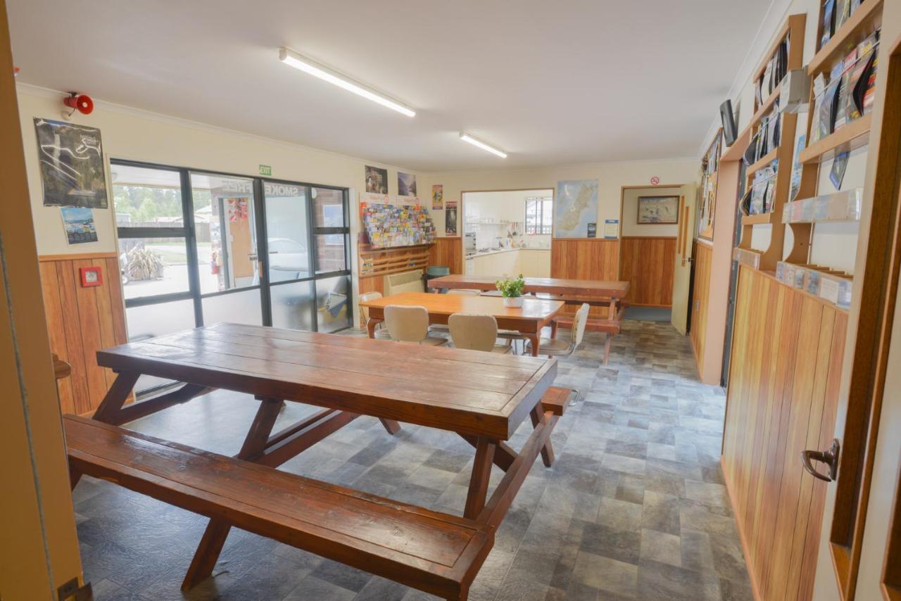 Wilderness Backpackers Hostel Haast Luaran gambar